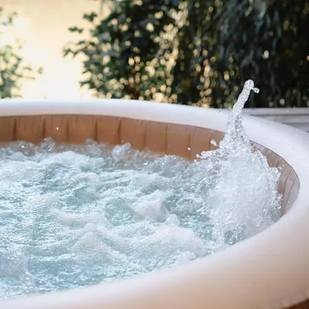Cozy Tiny House With Summer Whirlpool By Wagnerstays Rehenice